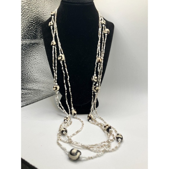 Black and White Pattern Beads & Seed Beads 4 Strand 33 3/8 Inch Necklace! - Picture 2 of 8